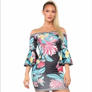 NWT Boutique Floral Mini Summer Off Shoulder Stretch Cocktail Dress M